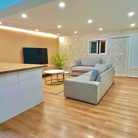 Apartamento Home Santo سانتياغو دي كومبوستيلا المظهر الخارجي الصورة