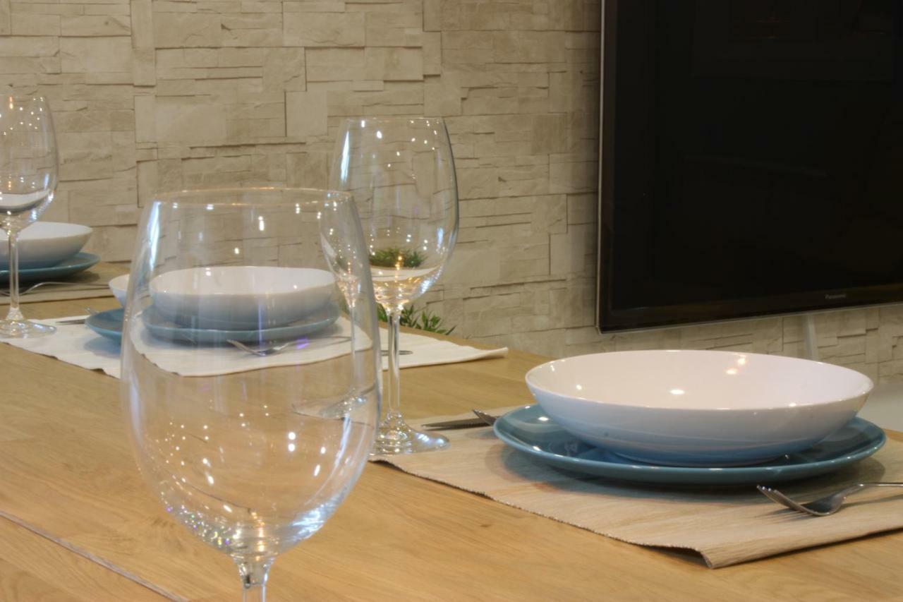 Apartamento Home Santo سانتياغو دي كومبوستيلا المظهر الخارجي الصورة